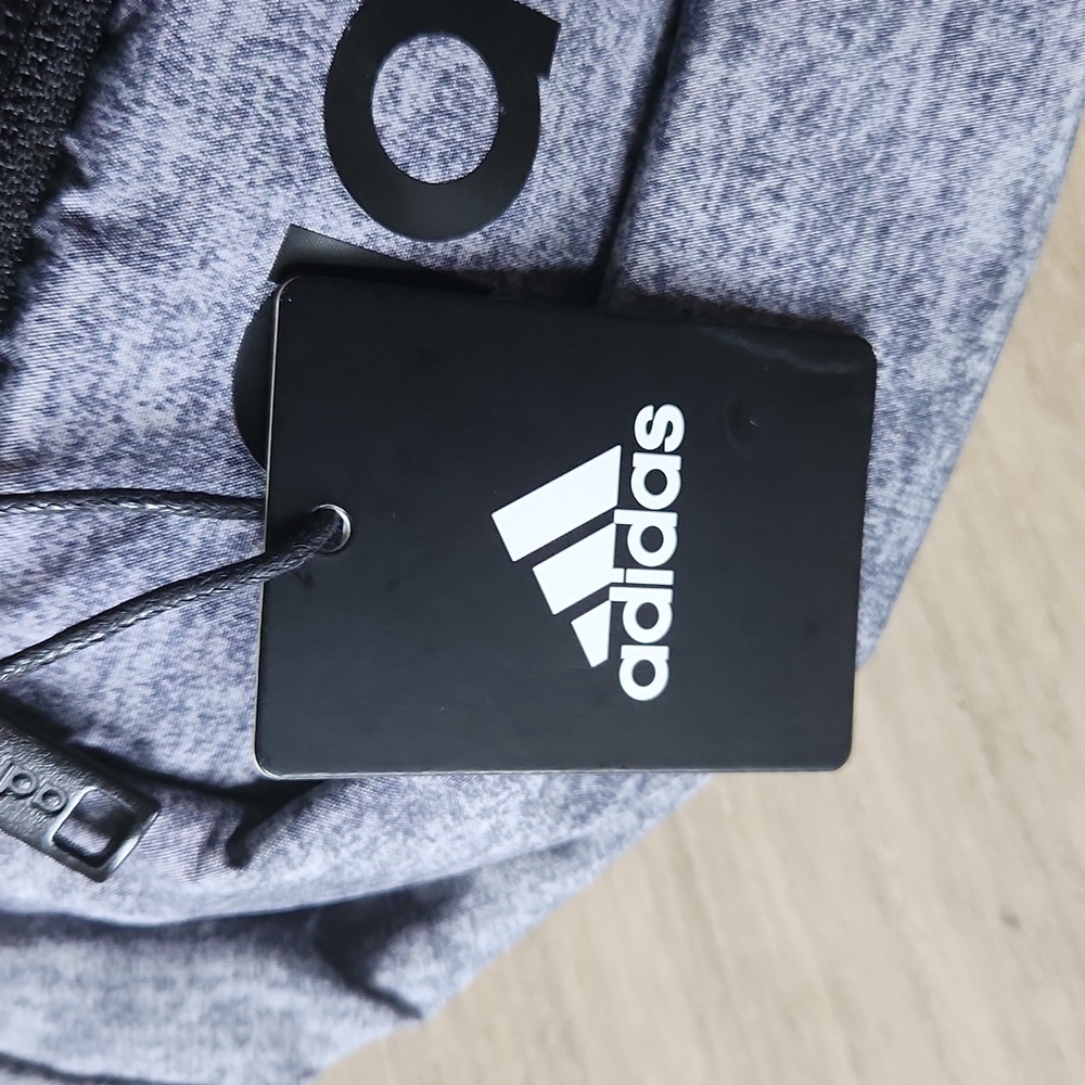 Adidas Belt Bag Gray NWT - Picture 5 of 6